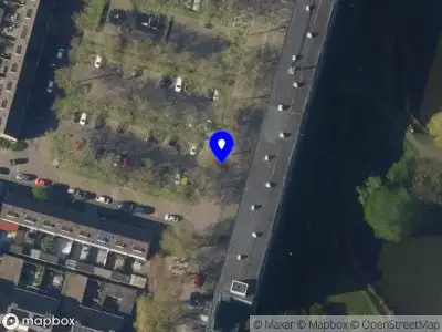 Ambulance met grote spoed naar de Plutostraat in Alphen aan den Rijn
