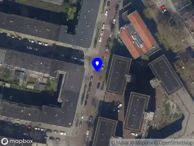 Ambulance met grote spoed naar de Jan Kruijffstraat in Rotterdam