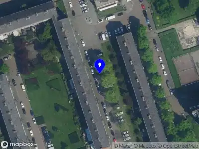 Ambulance met grote spoed naar de Hooge Venne in Amsterdam