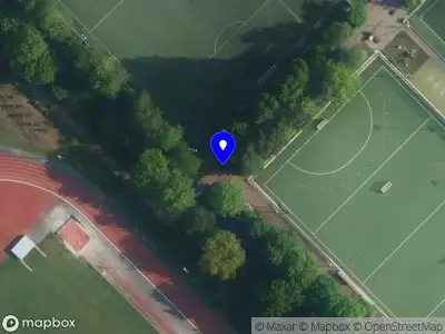 Ambulance met gepaste spoed naar de Voorlandpad in Amsterdam