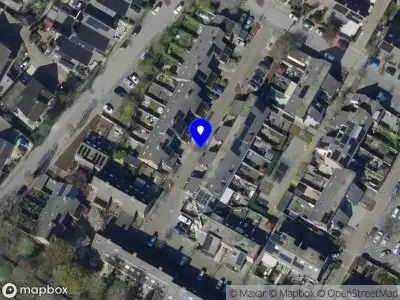 Ambulance met gepaste spoed naar de Strobenen-bogerd in Hendrik-Ido-Ambacht