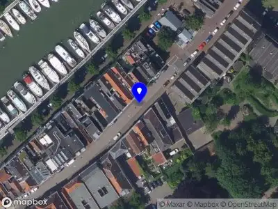 Besteld ambulance vervoer naar de Varkenmarkt in Dordrecht