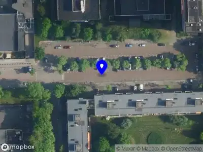 Ambulance met gepaste spoed naar de Nieuw Herlaer in Amsterdam