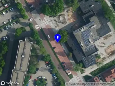 Ambulance met gepaste spoed naar de Kortvoort in Amsterdam