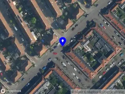 Ambulance met gepaste spoed naar de Sneeuwbalstraat in Amsterdam