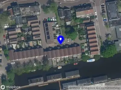 Ambulance met gepaste spoed naar de Koerakinstraat in Zaandam