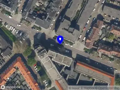 Ambulance met gepaste spoed naar de Nieuwe Maasstraat in Schiedam