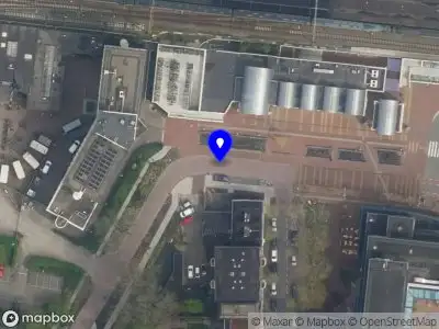 Ambulance met gepaste spoed naar de Stationsplein in Gouda