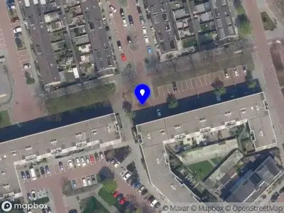 Ambulance met gepaste spoed naar de Varnasingel in Rotterdam
