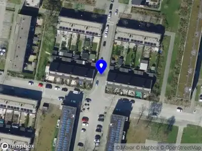 Ambulance met gepaste spoed naar de Wagenbergstraat in Rotterdam