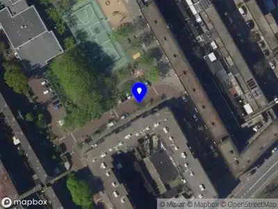 Brandweer met gepaste spoed naar de Van Bassenstraat in 's-Gravenhage vanwege stankoverlast