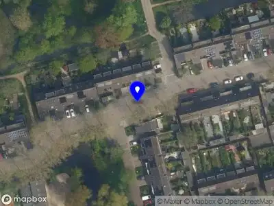 Ambulance met grote spoed naar de Veulenkamp in Delft