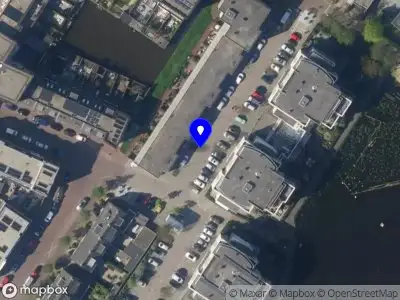 Ambulance met grote spoed naar de Houtwerf in Leidschendam