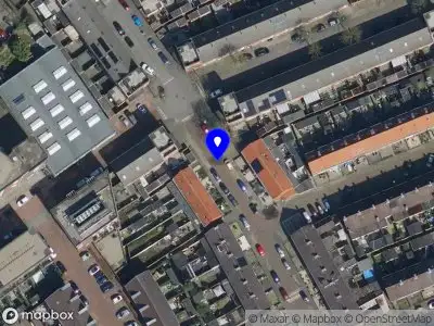 Politie met grote spoed naar de Rijnstraat in Breda vanwege letsel