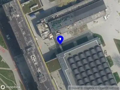 Ambulance met grote spoed naar de Stevinweg in Delft