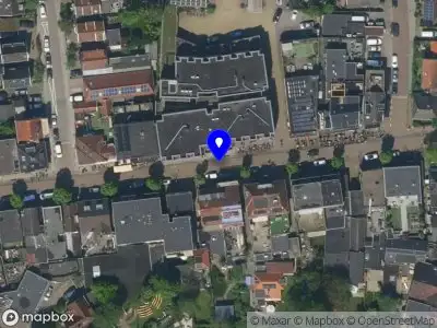Ambulance met gepaste spoed naar de Burgemeester Mooijstraat in Castricum