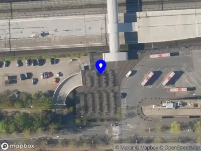 Brandweer met gepaste spoed naar de Stationsplein in Amersfoort vanwege een liftopsluiting