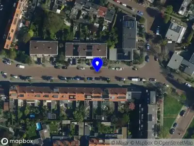 Ambulance met gepaste spoed naar de Cornelis van der Lijnlaan in Haarlem