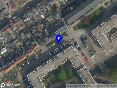 Ambulance met gepaste spoed naar de Oostblok in Delft