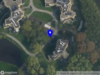 Ambulance met grote spoed naar de Landweg in Monster