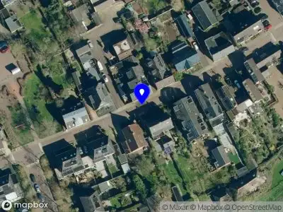 Brandweer met gepaste spoed naar de Lagestraat in Dieren vanwege stormschade