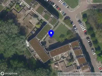 Ambulance met gepaste spoed naar de Charloisse Hoofd in Rotterdam