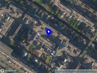 Ambulance met grote spoed naar de Hannie Schaftstraat in Leiden