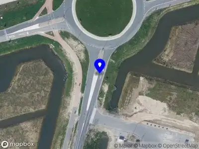 Ambulance met grote spoed naar de Rijksstraatweg in Dordrecht