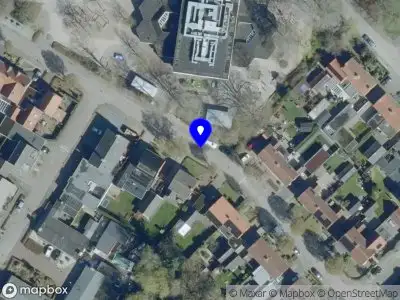 Brandweer met gepaste spoed naar de Jhr. v. Rijckevorselstraat in Den Dungen vanwege stormschade