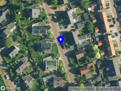 Brandweer met gepaste spoed naar de Vierhuizenhekstraat in Hellendoorn vanwege wateroverlast