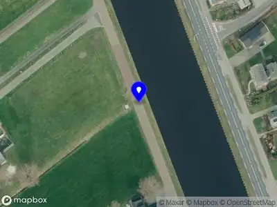 Brandweer met gepaste spoed naar de Gerhard Nijlandstraat in Daarlerveen vanwege stormschade