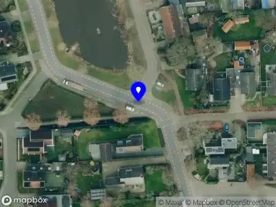 Brandweer met gepaste spoed naar de Hoekweg in Vroomshoop vanwege stormschade