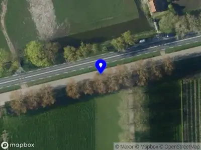 Ambulance met grote spoed naar de De Hout in Hem