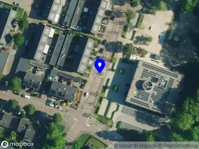 Brandweer met gepaste spoed naar de Jan van Arkelstraat in Raalte vanwege stormschade