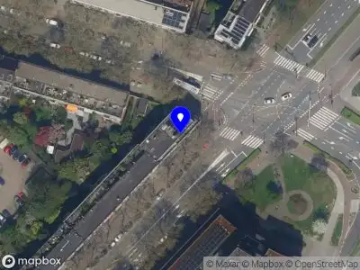 Ambulance met grote spoed naar de Rochussenstraat in Rotterdam