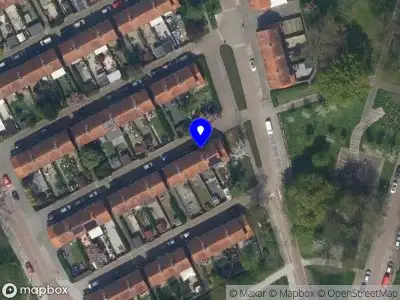 Brandweer met gepaste spoed naar de Kampeerstraat in Rotterdam vanwege een buitenbrand