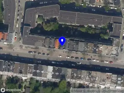 Ambulance met grote spoed naar de Beukelsweg in Rotterdam