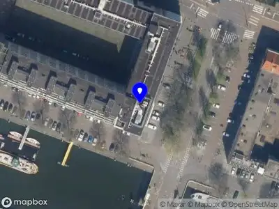 Ambulance met gepaste spoed naar de Willem Ruyslaan in Rotterdam