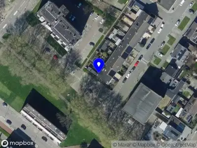 Ambulance met grote spoed naar de Haifaweg in Hoogvliet Rotterdam