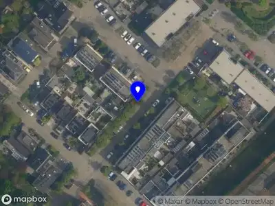 Ambulance met grote spoed naar de Van de Graafstraat in Poeldijk