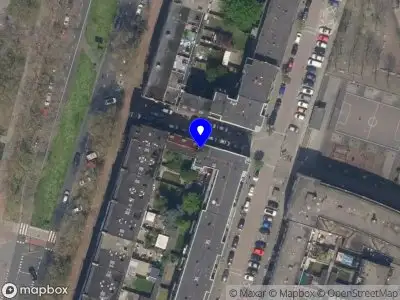 Ambulance met grote spoed naar de Marentakstraat in Rotterdam