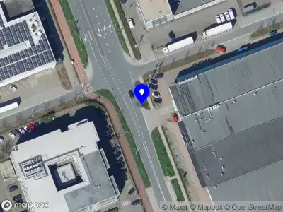 Ambulance met gepaste spoed naar de Donk in Barendrecht