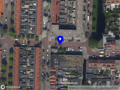 Ambulance met gepaste spoed naar de Bielsenstraat in Leiden