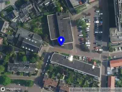 Ambulance met grote spoed naar de C.J.van Houtenlaan in Weesp