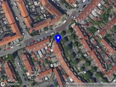 Ambulance met grote spoed naar de Jozef Israëlsstraat in Dordrecht