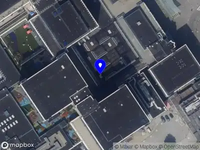 Ambulance met grote spoed naar de Piet Paaltjenspad in Leiden