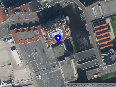 Ambulance met gepaste spoed naar de Aan de Vaart in Zaandam