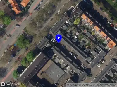 Ambulance met grote spoed naar de Abeelstraat in Rijswijk