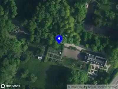 Ambulance met grote spoed naar de Binnenweg in Ouderkerk aan de Amstel