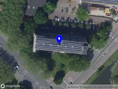 Ambulance met grote spoed naar de Kapteynweg in Dordrecht